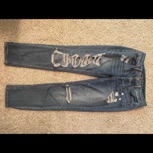 American Eagle distressed jeans